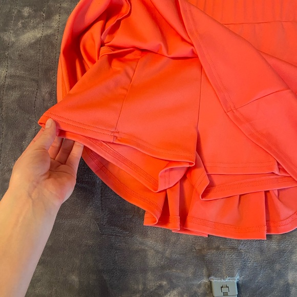 Tennis Skirt - Picture 2 of 4